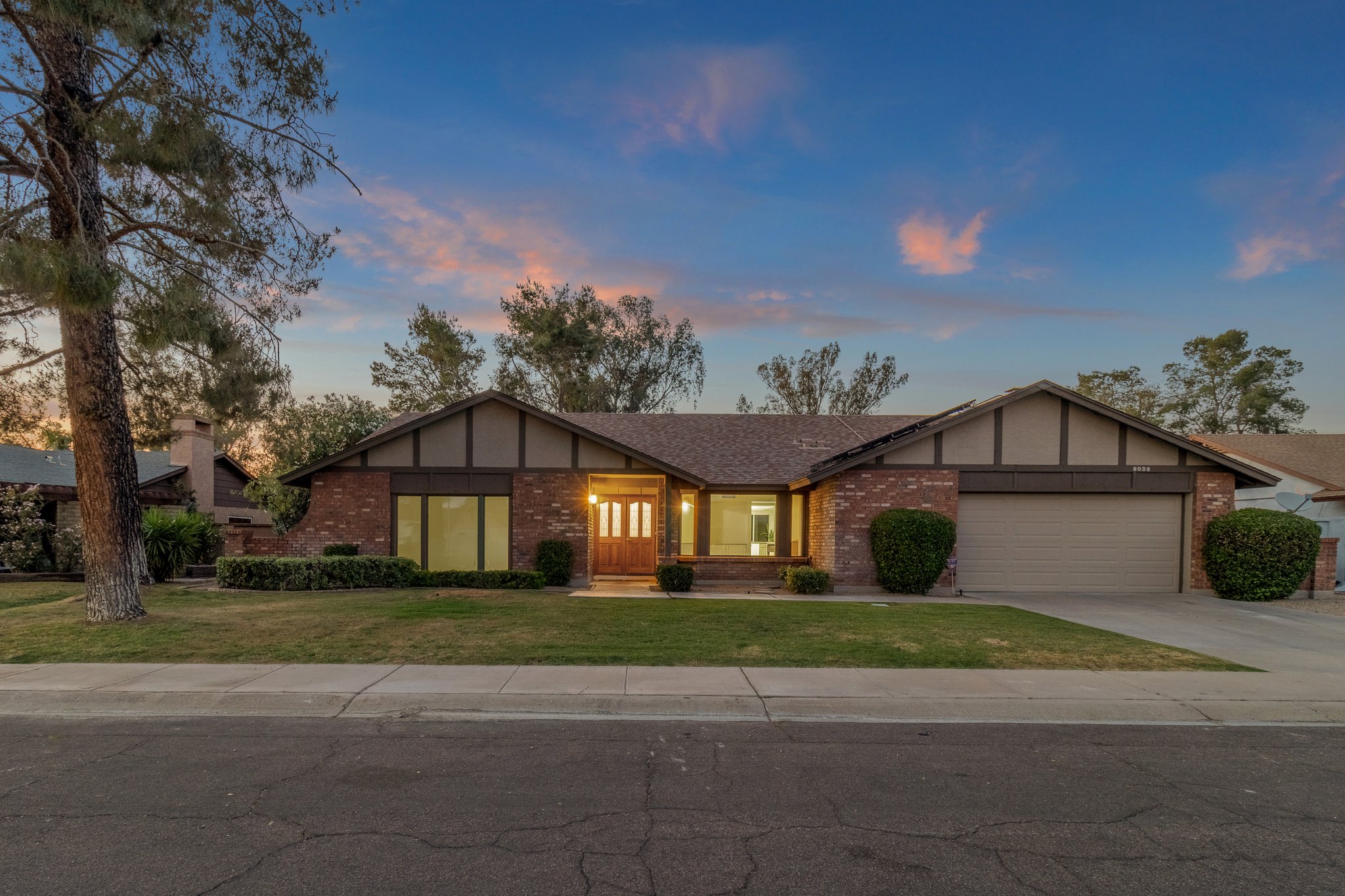 McCormick Ranch 4 bed with pool