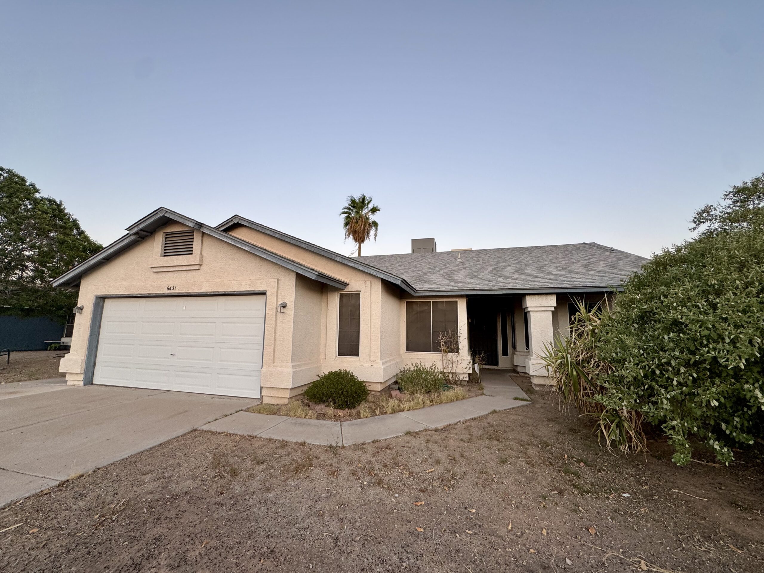 Excellent Opportunity in Glendale near Westgate State Farm and Golf